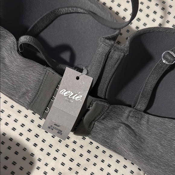 Aerie Gray and Tan Molded Cup Bra Bundle - Picture 2 of 4